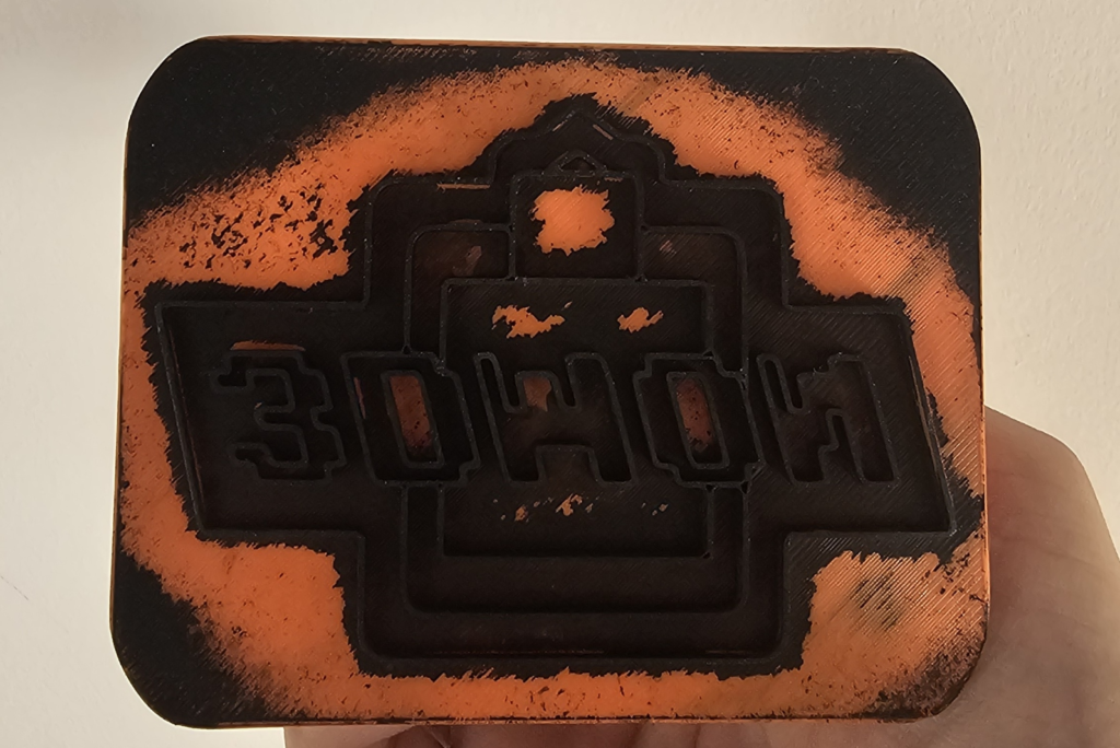 Nuestro Sello personalizado, que usamos en cada caja que enviamos.